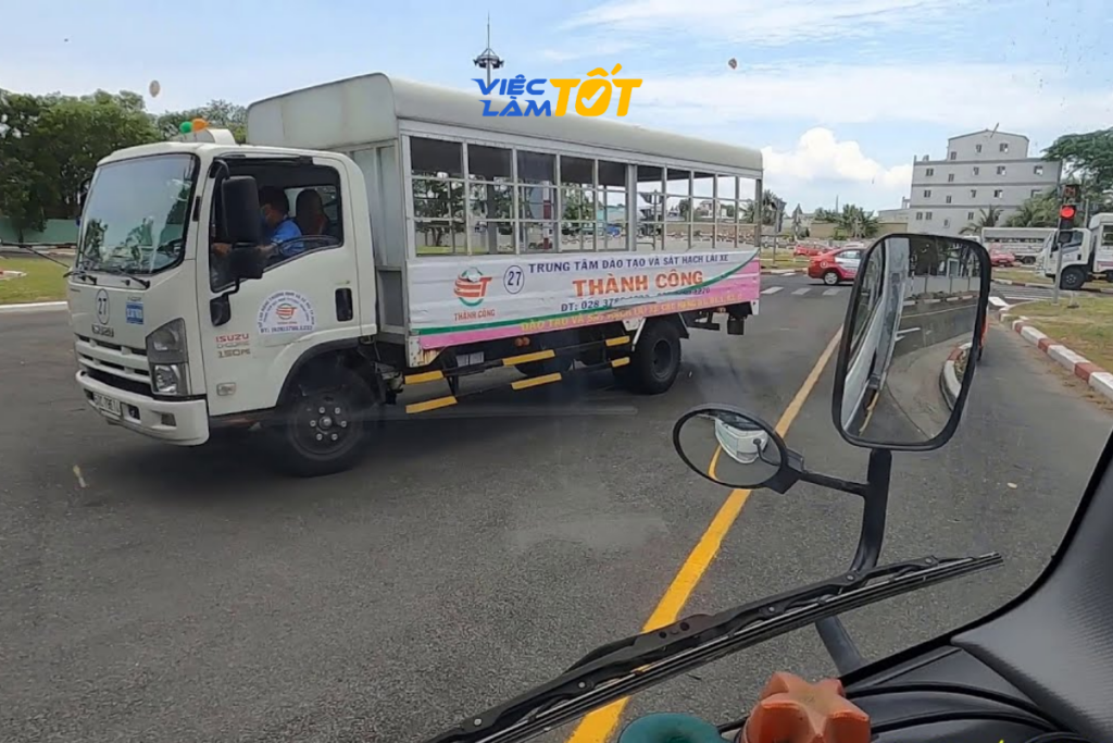 Tài xế bằng C cần lưu ý gia hạn bằng mỗi 5 năm một lần
