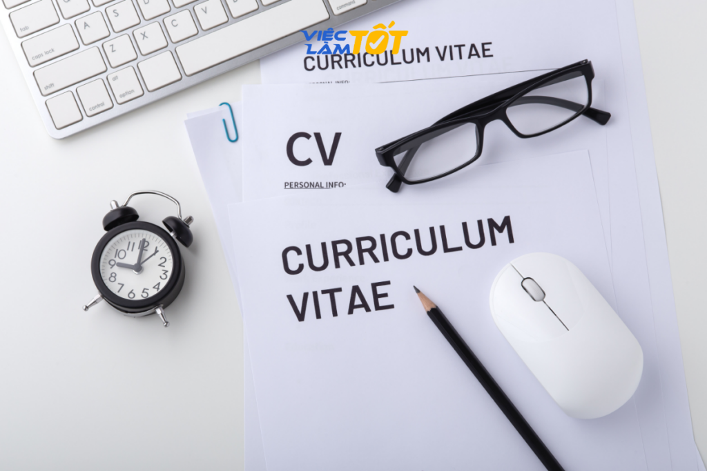 Ứng viên kiểm tra kỹ lại CV trước khi nộp hồ sơ online