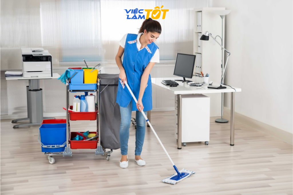 Nghề tạp vụ đóng vai trò quan trọng trong việc giữ gìn không gian sống và làm việc