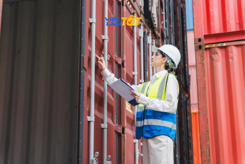 Ngành logistics luôn chào đón những nhân sự năng động và nhiệt huyết
