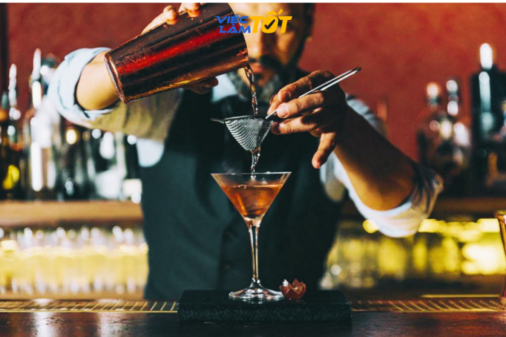 Barista thiên về cà phê, trong khi Bartender là chuyên gia về rượu