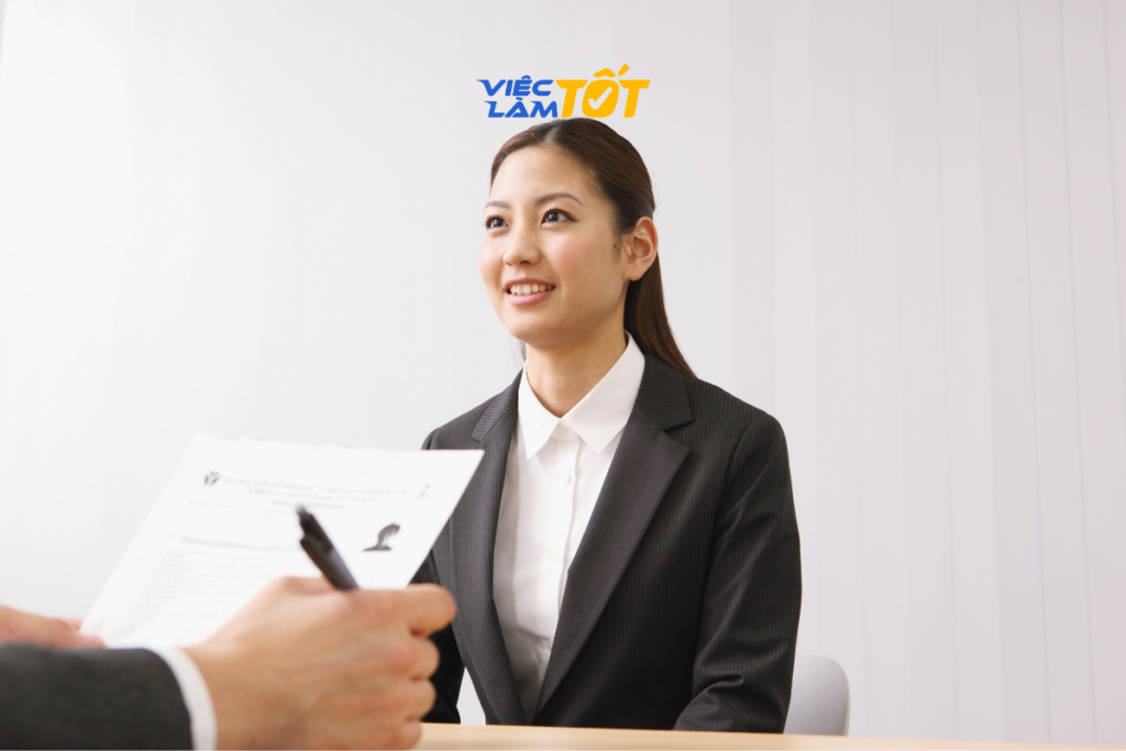 Cấu trúc một email phản hồi chuyên nghiệp cần rõ ràng và ngắn gọn