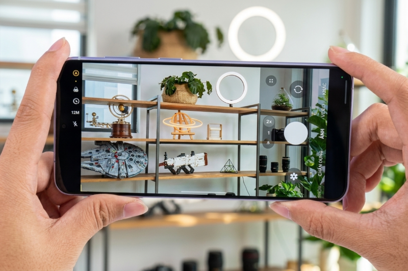 Ảnh chụp đủ sáng sắc nét, màu tươi, chi tiết cao trong điều kiện ban ngày