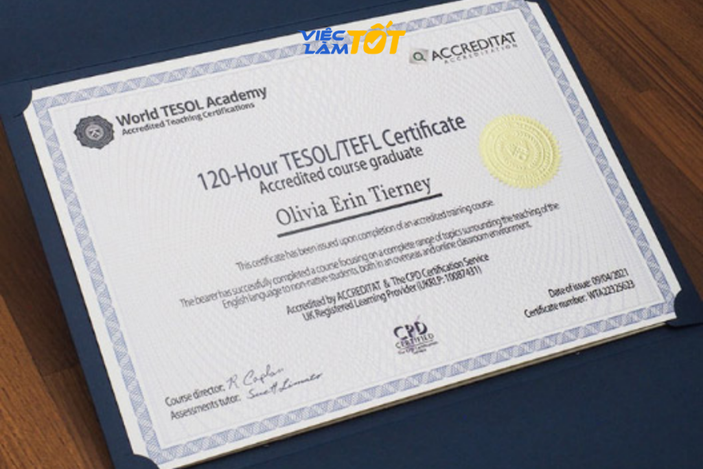 Buổi lễ trao bằng tốt nghiệp khóa Tesol