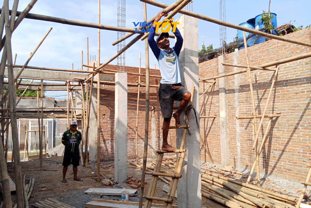 An toàn lao động là nguyên tắc sống còn và ưu tiên hàng đầu tại mọi công trường xây dựng