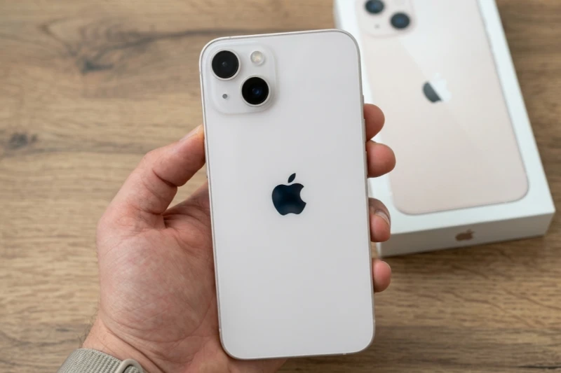 Khi ra mắt ở thị trường Việt Nam, iPhone 13 mini 512GB sở hữu mức giá tương đối đắt đỏ gần 30.000.000đ