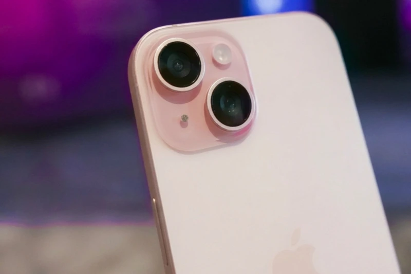 Cụm camera 48MP trên iPhone 15 Plus cho ảnh sắc nét và dải nhạy sáng ấn tượng