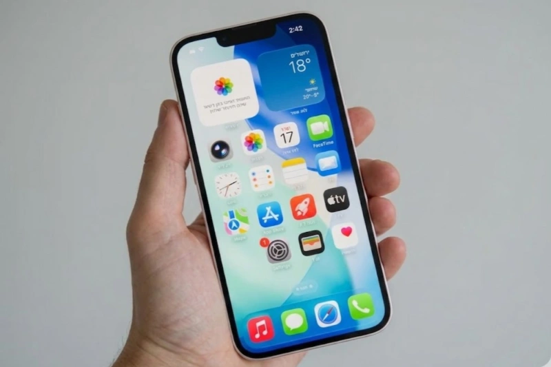 iPhone 12 Pro Max với iOS 14 và hiện tại vẫn nằm trong danh sách hỗ trợ cập nhật hệ điều hành iOS mới lâu dài từ Apple