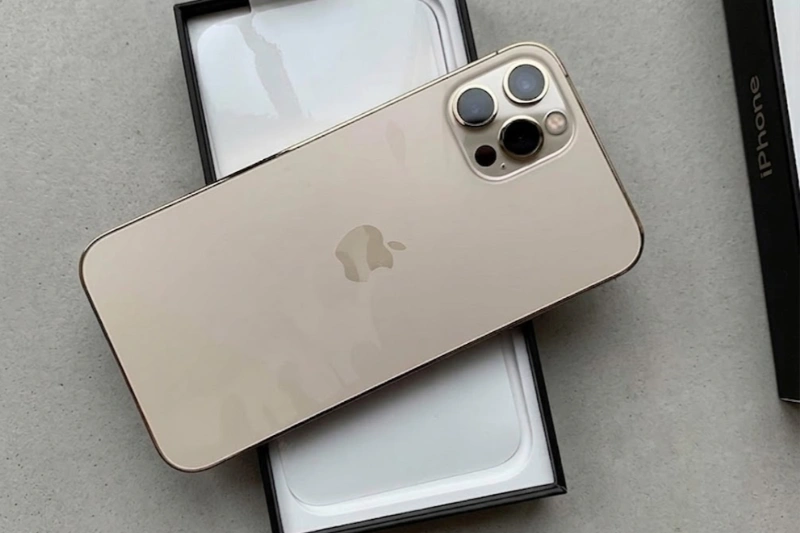 iPhone 12 Pro Max màu Vàng Đồng sở hữu nét quyến rũ khác biệt