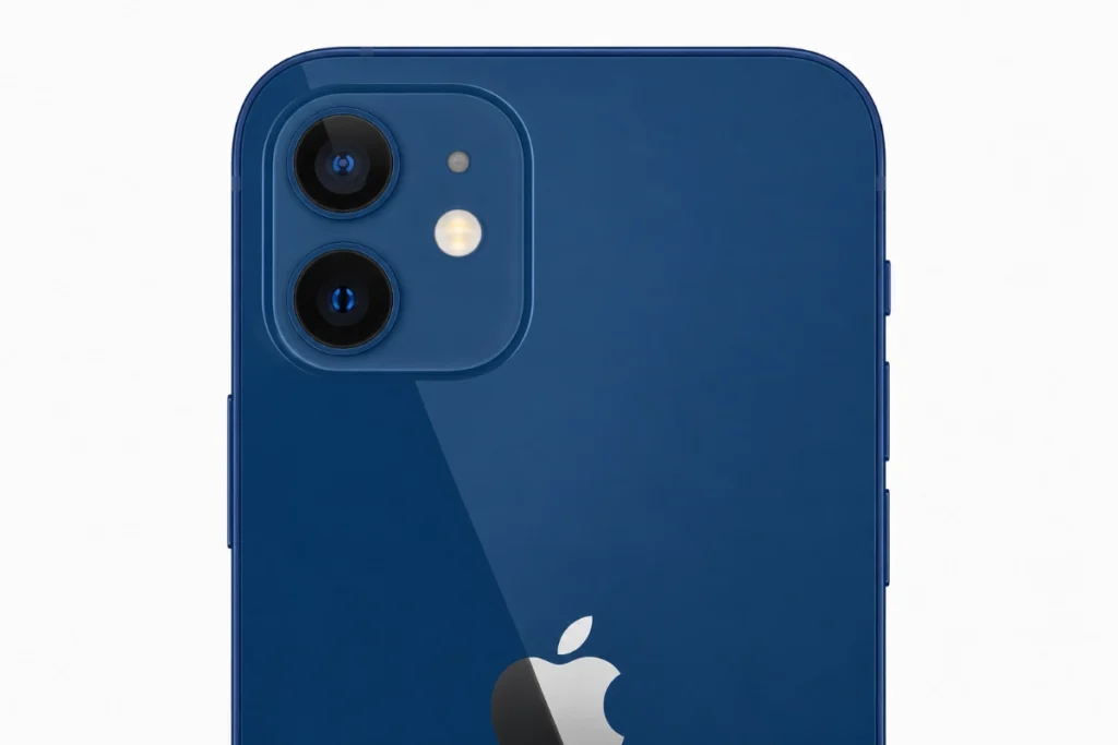 Hệ thống camera kép 12MP trên iPhone 12 vẫn cho ra những bức ảnh với độ chi tiết tốt và màu sắc trung thực đặc trưng của Apple