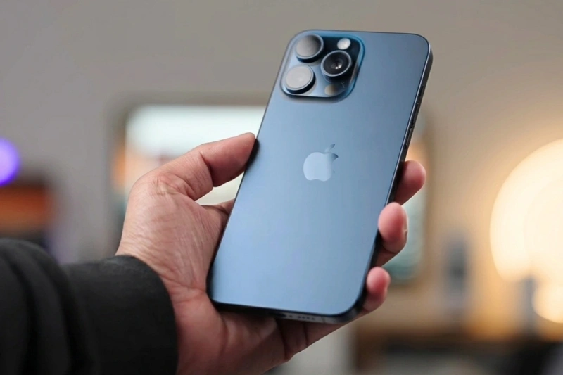 Vẻ ngoài của iPhone 15 Pro sang trọng và nhẹ hơn nhờ khung Titanium chuẩn hàng không
