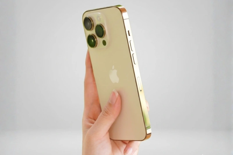 iPhone 14 Pro mang lại cảm giác cực kỳ sang trọng và không hề lỗi thời