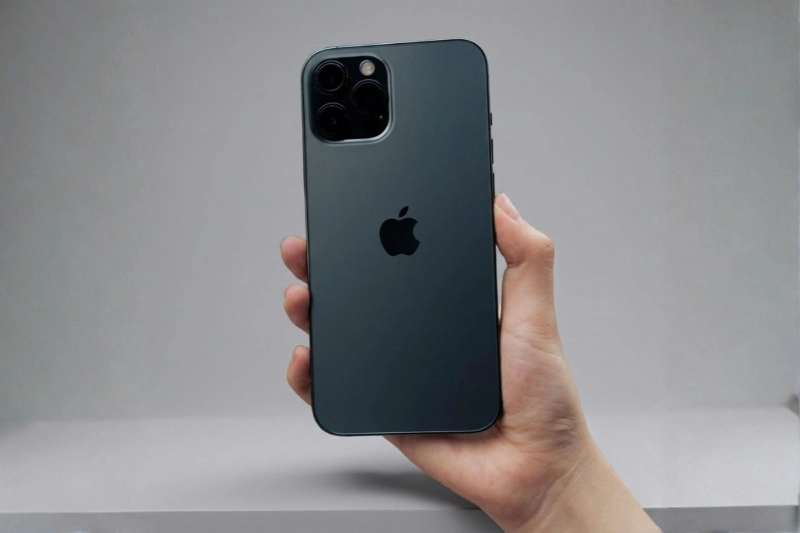 iPhone 12 duy trì mức FPS cực kỳ ổn định, ít xảy ra hiện tượng drop sâu.