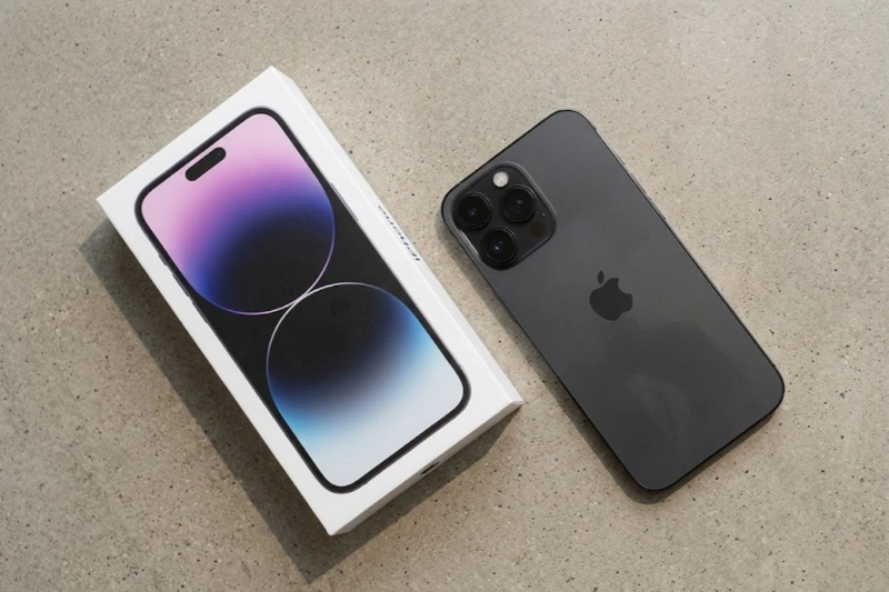 iPhone 14 Pro Max màu Đen Không Gian hợp mệnh gì?