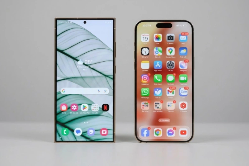 So sánh màn hình iPhone 15 Pro với Samsung Galaxy S24 Ultra