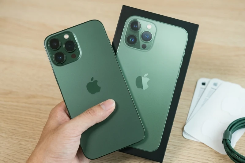 iPhone 13 Pro Max màu Xanh Lá hợp mệnh Mộc và mệnh Hỏa
