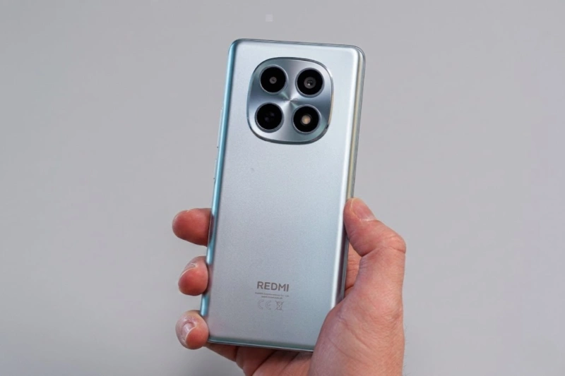 Redmi Note 15 sở hữu màn hình AMOLED 6.67 inch với tần số quét 120Hz