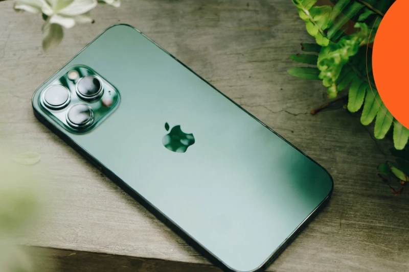 Màu Alpine Green không đại trà như Đen hay Trắng, giúp chủ nhân nổi bật hơn trong đám đông.