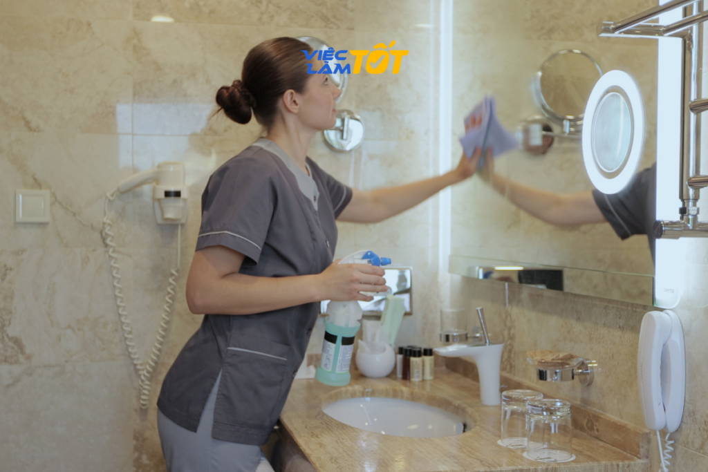 Sử dụng thành thạo máy móc công nghiệp giúp tăng năng suất lao động rõ rệt