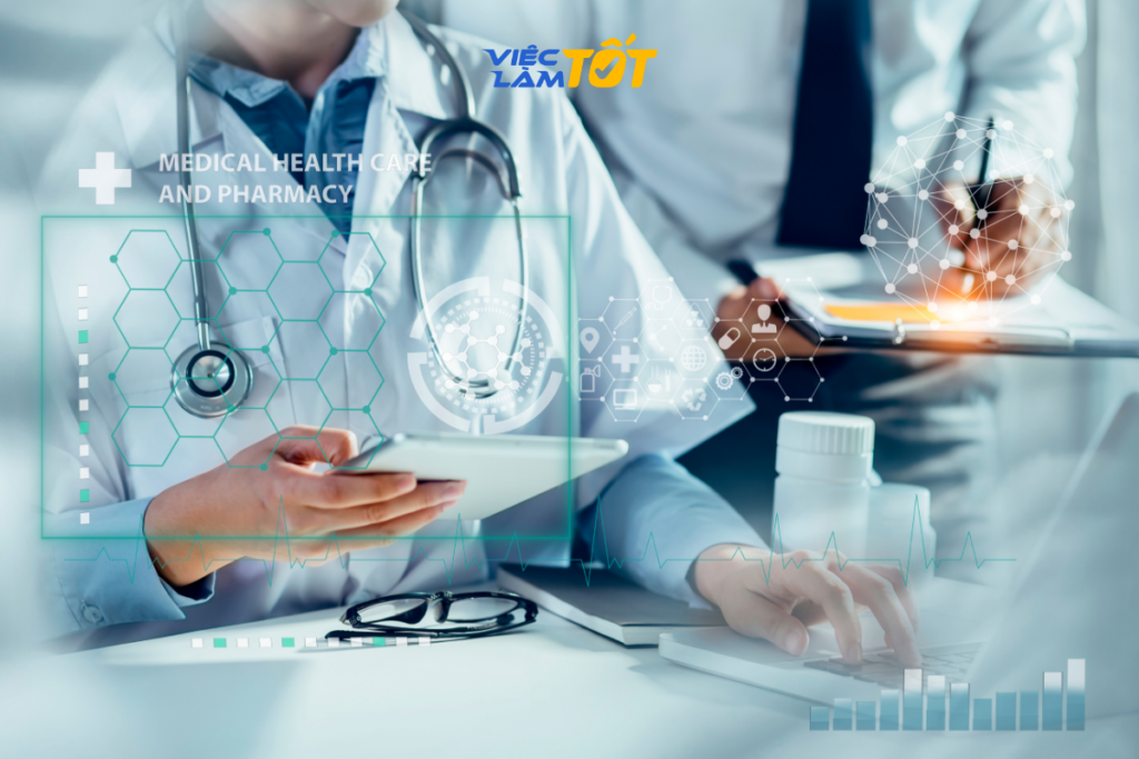 Sinh viên y khoa đang thực hành trong phòng lab hiện đại