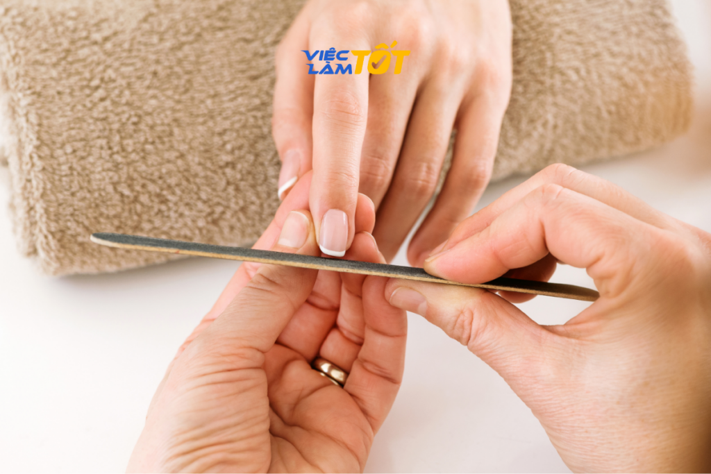 Kỹ năng tư vấn tốt giúp thợ làm nail tạo thiện cảm và giữ chân khách hàng