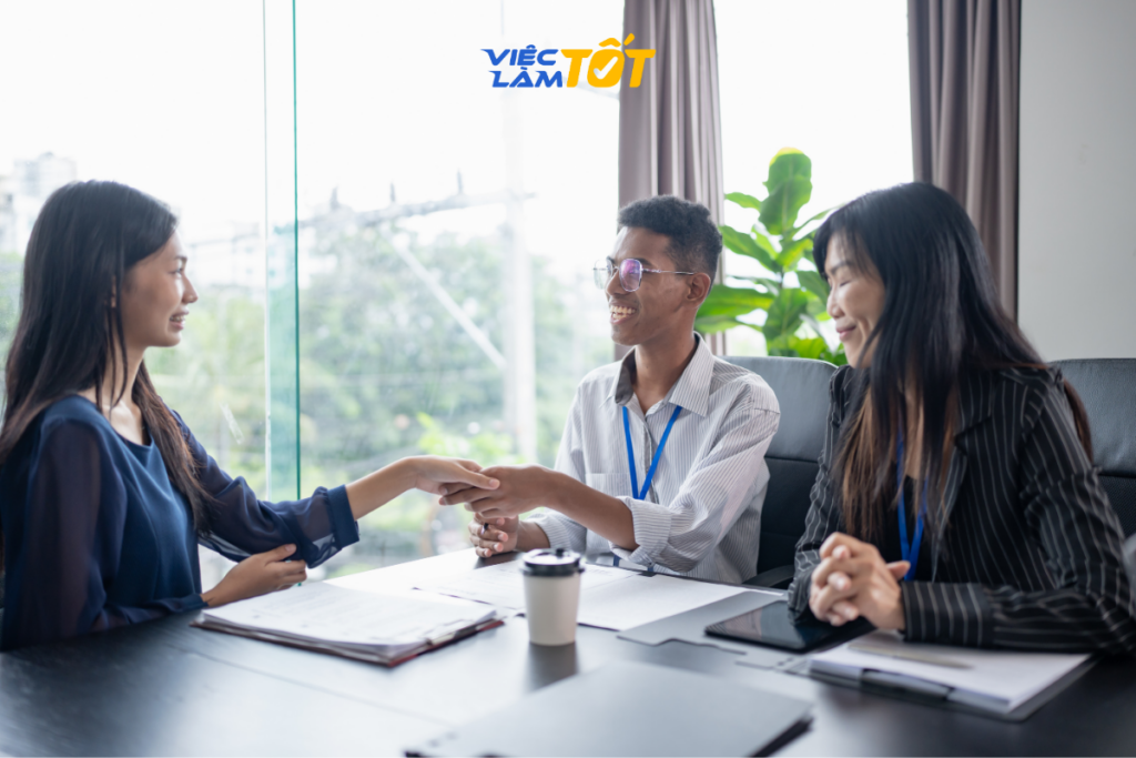 Buổi đào tạo nội bộ và chia sẻ văn hóa doanh nghiệp