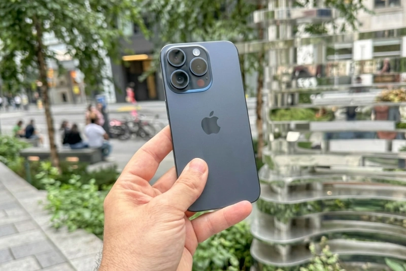iPhone 15 Pro 128GB giá bao nhiêu? Đánh giá có nên mua iPhone 15 Pro 128GB cũ ở thời điểm hiện tại? Đánh giá có nên mua iPhone 15 Pro 128GB cũ ở thời điểm hiện tại