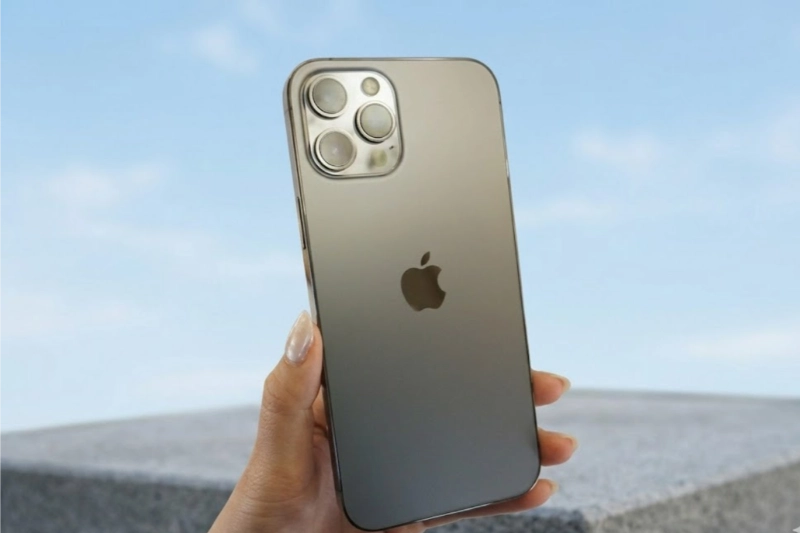 iPhone 12 Pro Max màu Xám Than Đá tạo ấn tượng của sự quyền lực, bí ẩn