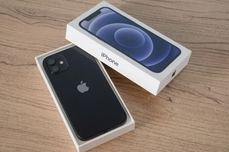 iPhone cũ tiết kiệm chi phí, giá linh hoạt theo độ mới và pin