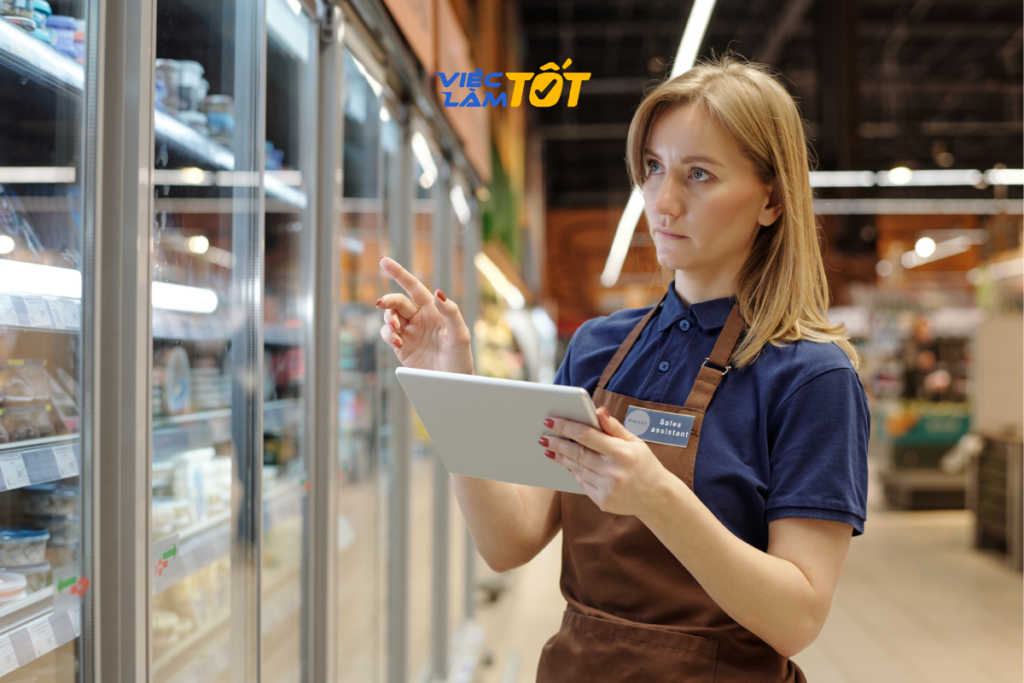 Quản lý cửa hàng là gì? Đây là vị trí cốt lõi quyết định sự thành bại của một điểm kinh doanh
