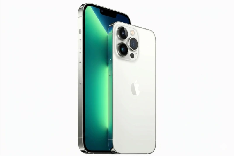 iPhone 13 Pro màu bạc là hiện thân của nét đẹp tối giản, thuần khiết và thanh lịch vượt thời gian.