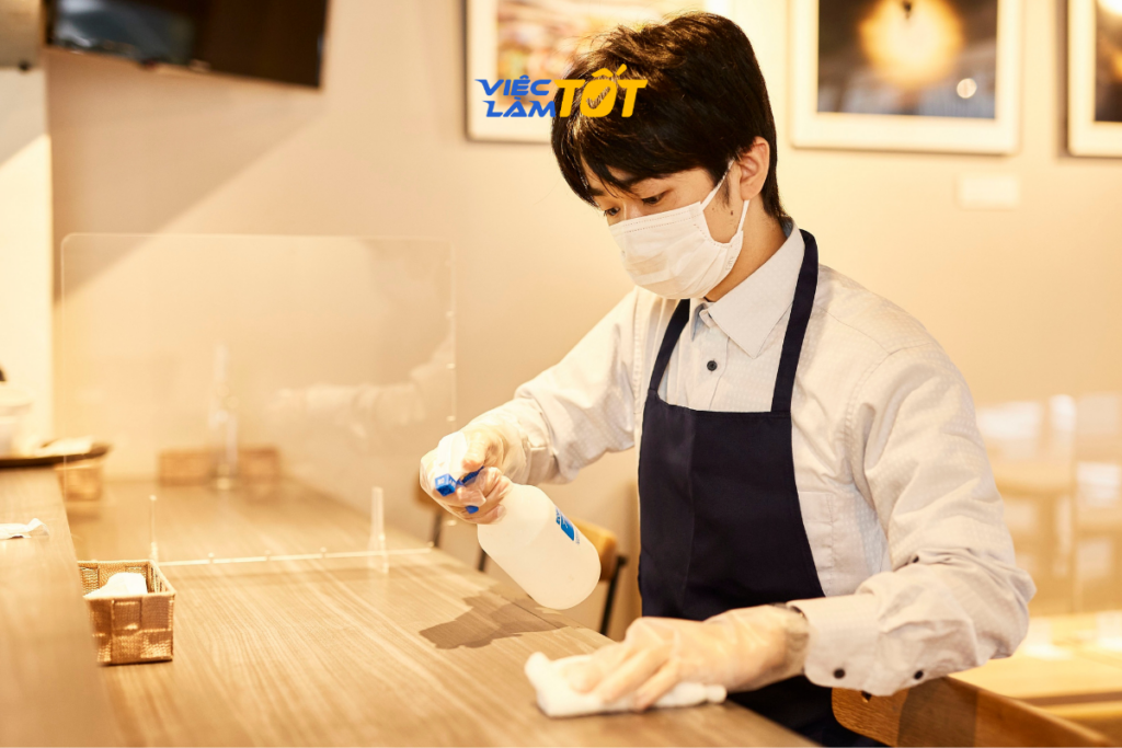 Thu nhập nghề tạp vụ ngày càng ổn định và có nhiều chế độ phúc lợi đi kèm