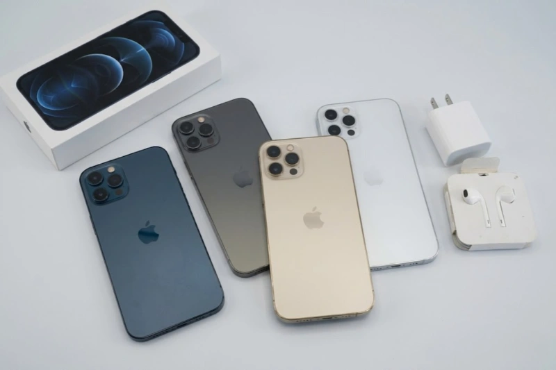 iPhone cũ tiết kiệm chi phí, giá linh hoạt theo độ mới và pin