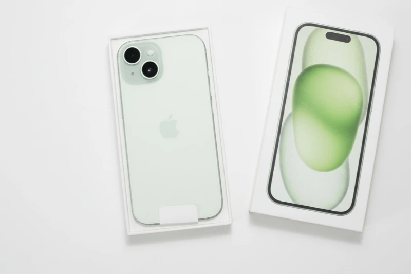 iPhone cũ tiết kiệm chi phí, giá linh hoạt theo độ mới và pin