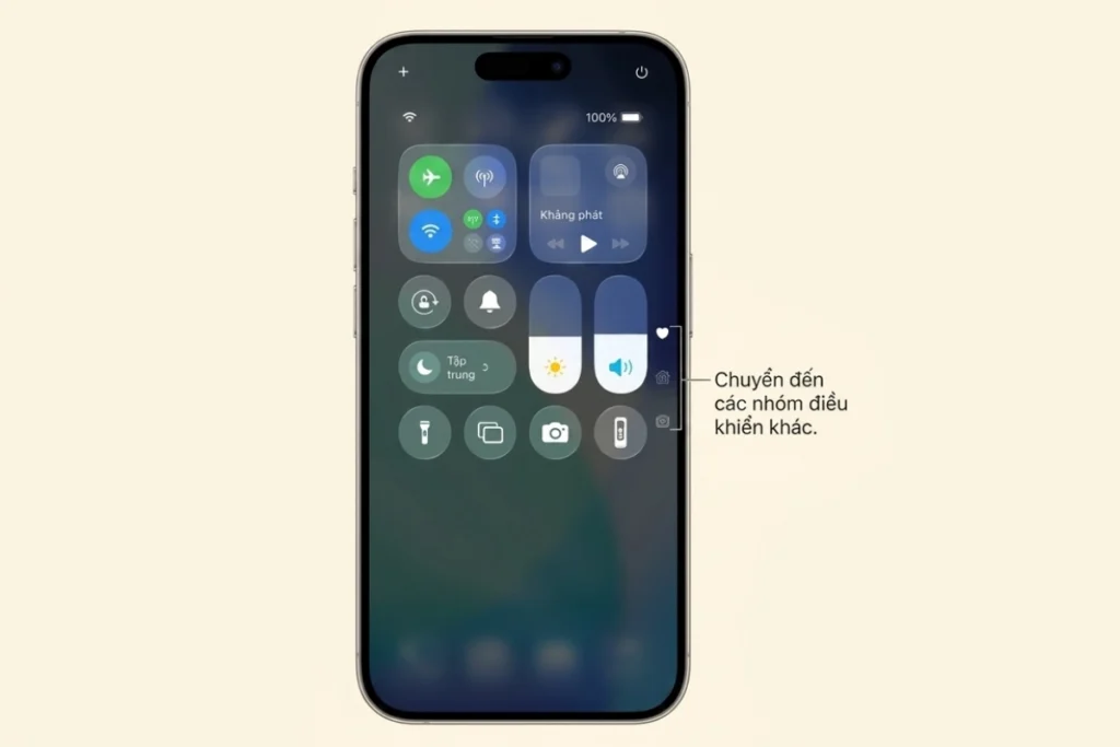 Giao diện iPhone hiển thị widget và Control Center tiện lợi, dễ dùng