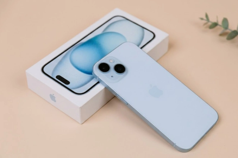 iPhone 15 Plus màu Xanh Dương phù hợp cho ai cho yêu thích vẻ đẹp thanh lịch nhưng không quá đơn điệu