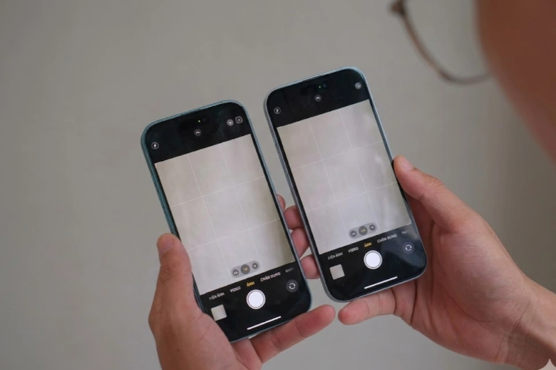 iPhone 15 thể hiện sự đa dụng rõ rệt với bộ đôi camera chính 48MP và camera góc siêu rộng 12MP