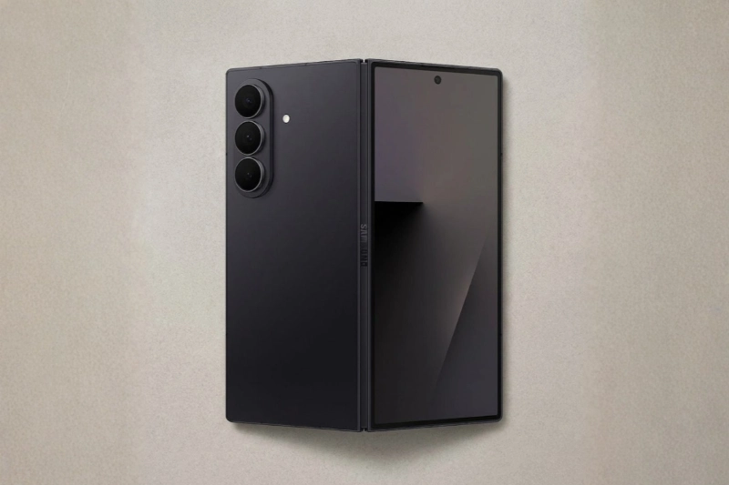 Samsung Galaxy Z Fold7 với màn hình gập kích thước lớn, cho phép mở cùng lúc 4 ứng dụng
