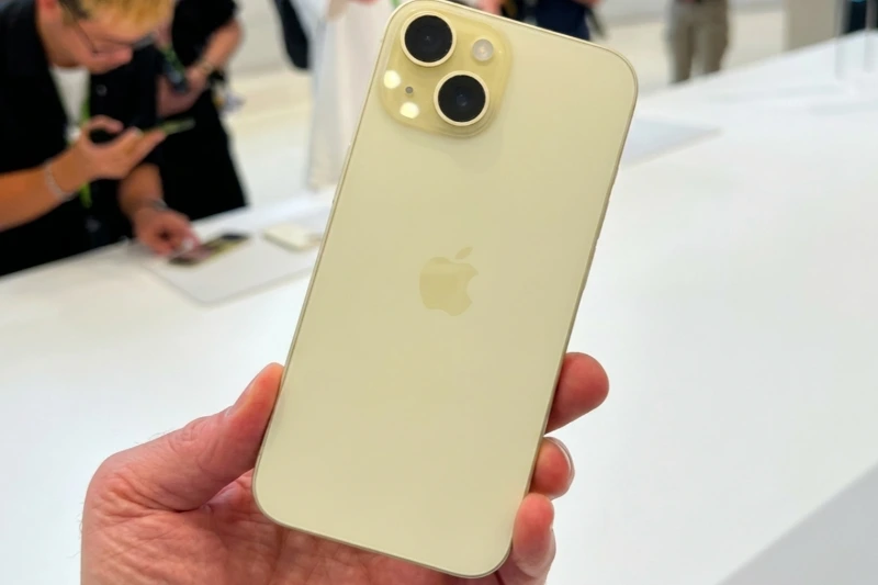 Nếu bạn không quá khắt khe về tần số quét màn hình 120Hz, iPhone 15 Plus gần như là lựa chọn tối ưu nhất cho nhu cầu giải trí và làm việc cường độ cao.
