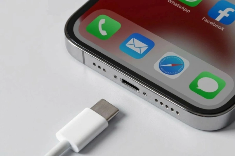 iPhone 12 Pro Max vẫn duy trì thời gian onscreen liên tục từ 6 đến 7 tiếng với các tác vụ hỗn hợp