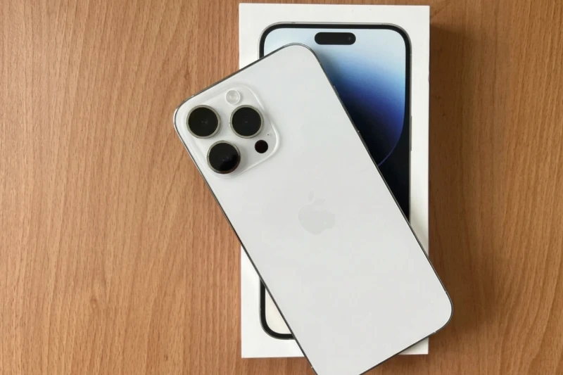 iPhone 14 Pro Max Màu Bạc: Sang Trọng Và Vượt Thời Gian