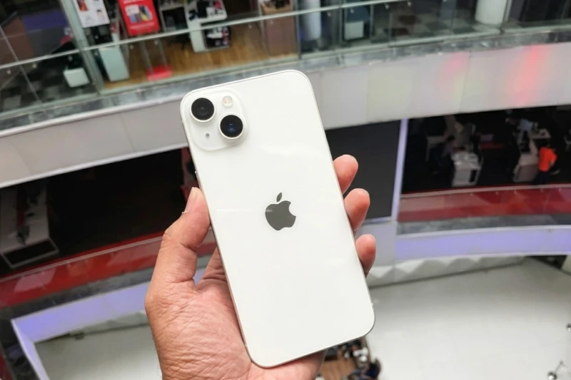 iPhone 14 Plus màu Trắng tối giản sang trọng đầy đẳng cấp