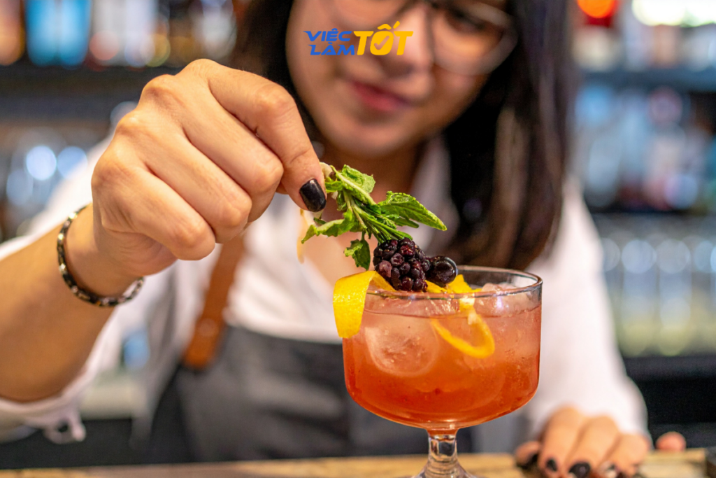 Lộ trình thăng tiến nghề pha chế từ trưởng ca lên quản lý F&B