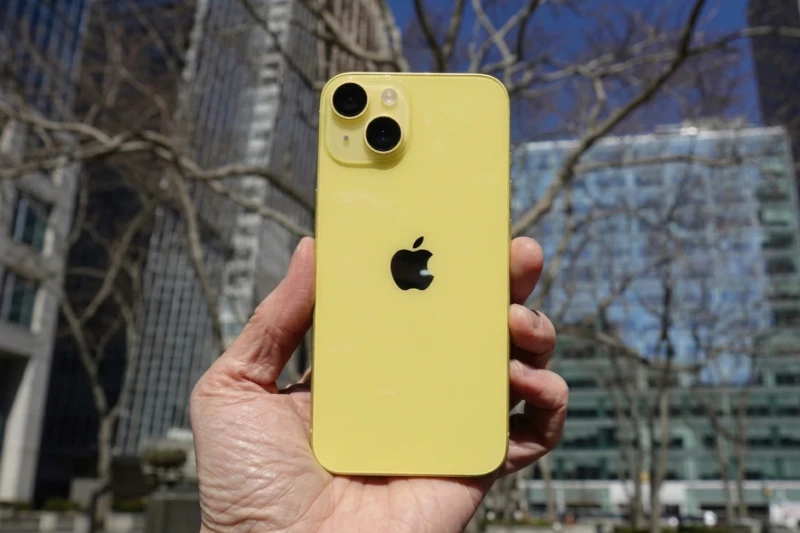Màu Vàng Yellow iPhone 14 Plus sắc vàng chanh tươi mới đầy năng lượng