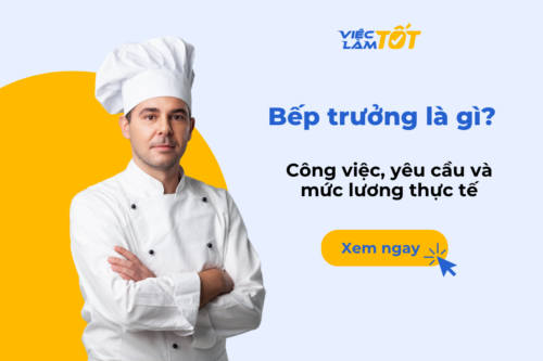 Bếp trưởng đang chỉ đạo và giám sát đội ngũ nhân viên trong nhà bếp nhà hàng