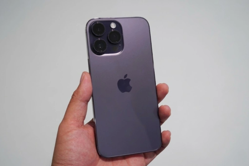 iPhone 14 Pro Tím phù hợp với người mệnh Hỏa và mệnh Thổ