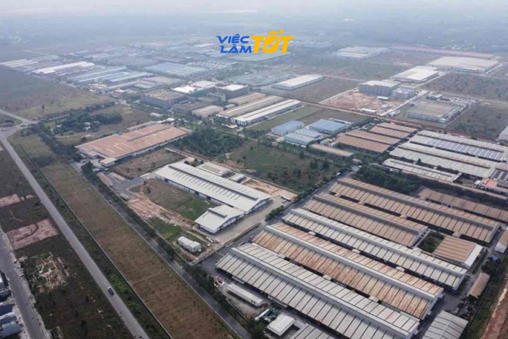 Công nhân tại Khu công nghiệp Chà Là được hưởng BHXH, phụ cấp và nhiều phúc lợi hấp dẫn