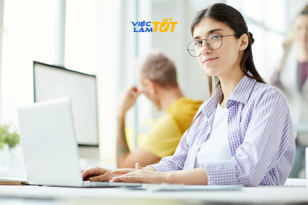 Intern là gì? Đây là lực lượng lao động trẻ mang đến luồng gió mới cho các doanh nghiệp