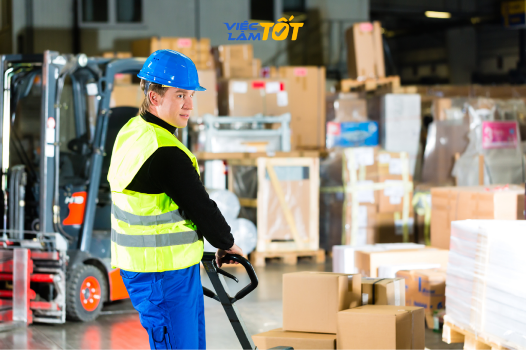 Công việc nhận đơn của nhân viên giao hàng