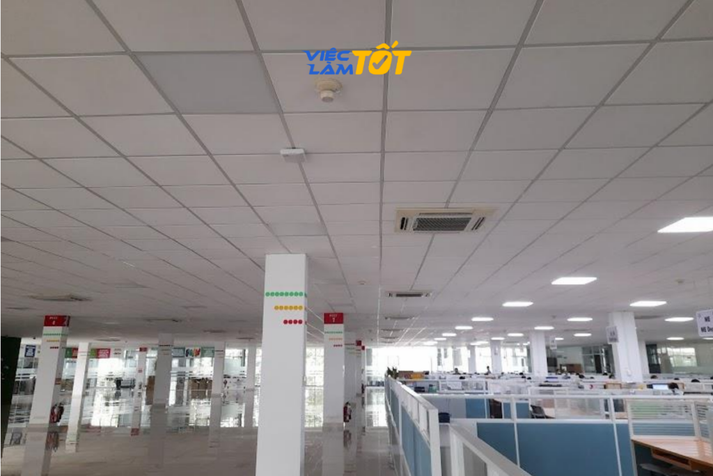 Người lao động chủ động tìm kiếm cơ hội việc làm tại Khu công nghiệp Chà Là qua các kênh tuyển dụng trực tuyến uy tín 